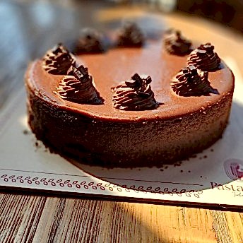 Çikolatalı Cheesecake Çikolatalı Cheesecake